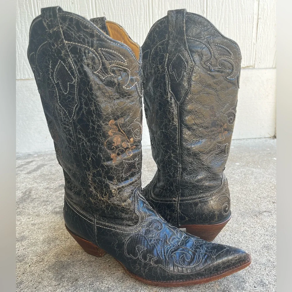 Corral Distressed Black Embroidered Heeled Boots - Picture 9 of 16
